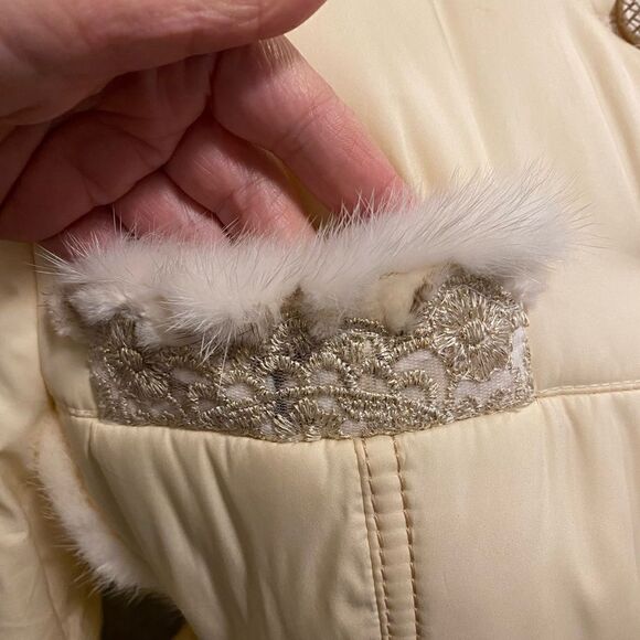 Roccobarocco real mink detailed puffer jacket, size 6 - Picture 3 of 15